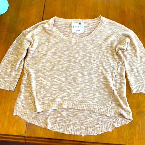 Kensie light weight sweater - Picture 1 of 5